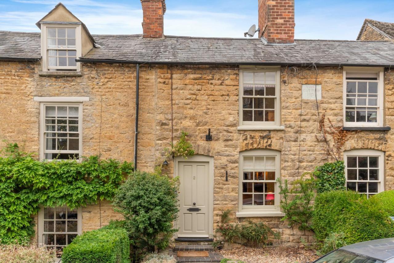 Vine Cottage ชาร์ลเบอรี ภายนอก รูปภาพ