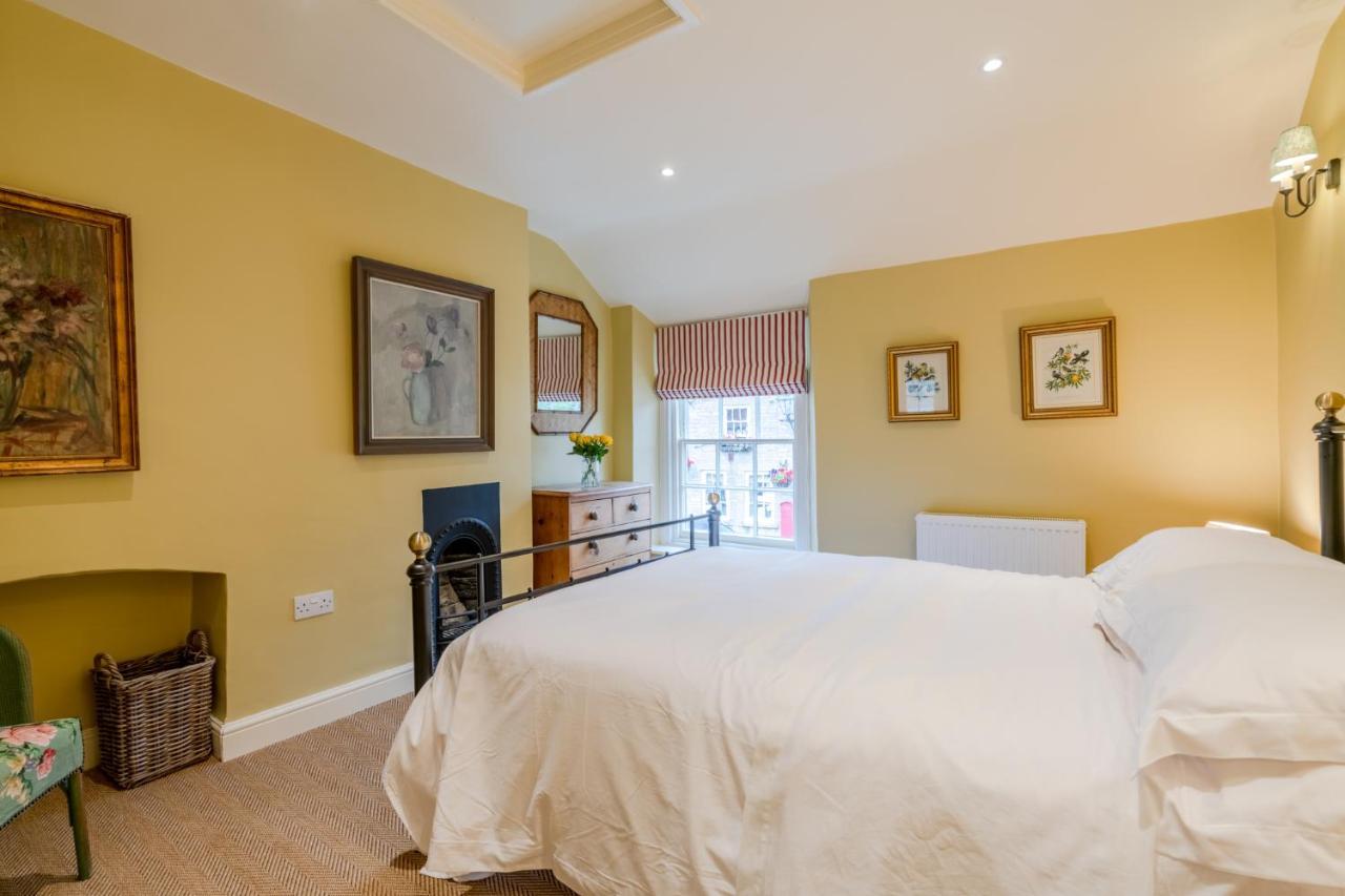 Vine Cottage ชาร์ลเบอรี ภายนอก รูปภาพ