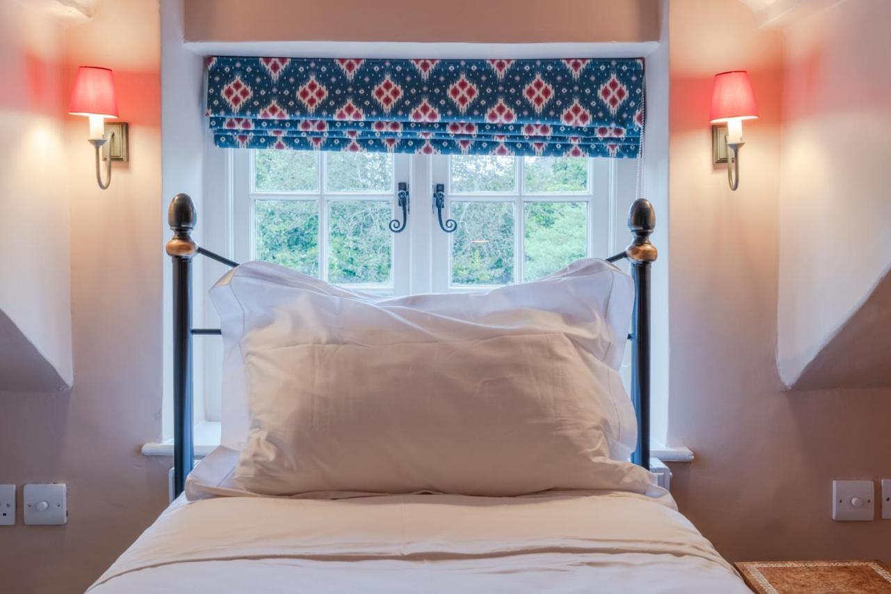 Vine Cottage ชาร์ลเบอรี ภายนอก รูปภาพ
